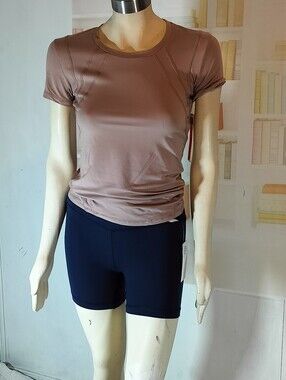 Yogalicious Short Sleeve Crew Tee in Mauve Brown
